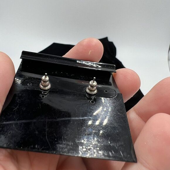 VINTAGE RAQUEL EARRINGS PIERCED FAUX PEARL LONG LINE EARRINGS MINIMALIST - Picture 3 of 4